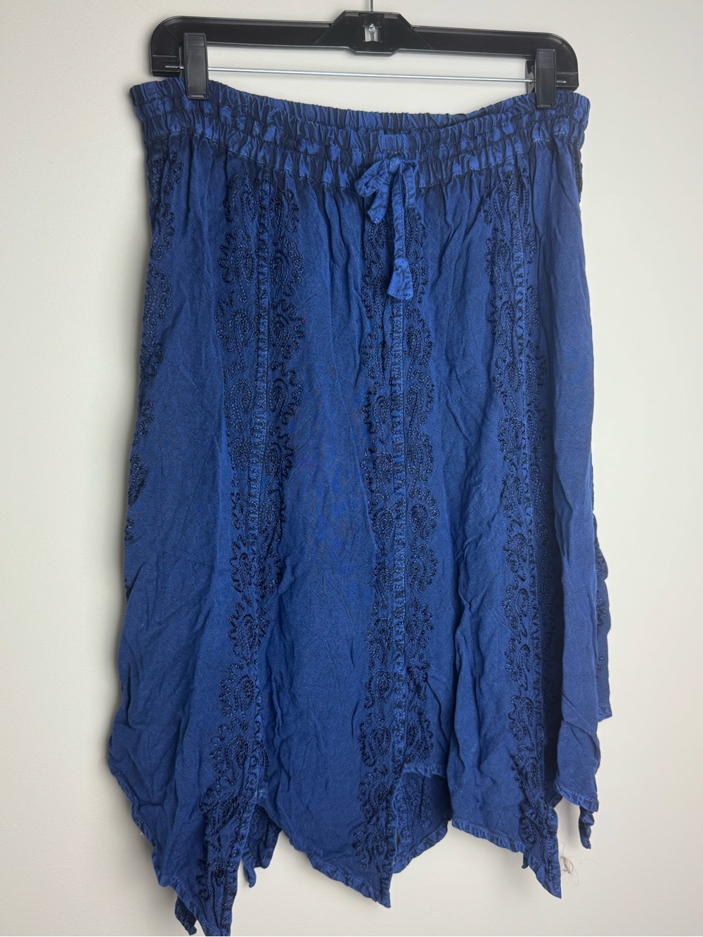 Women’s Blue Embroidered Handkerchief Hem Skirt
